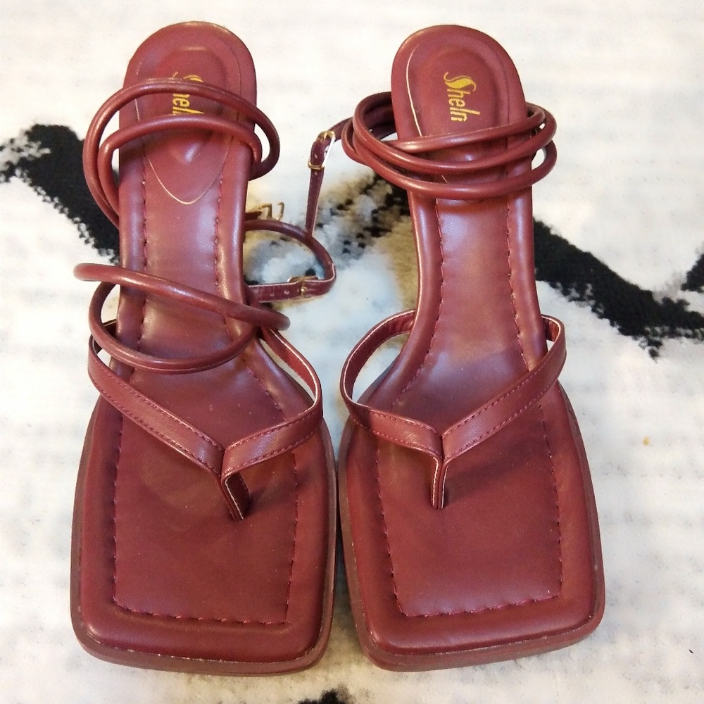 Burgundy Sandal (NWOB)